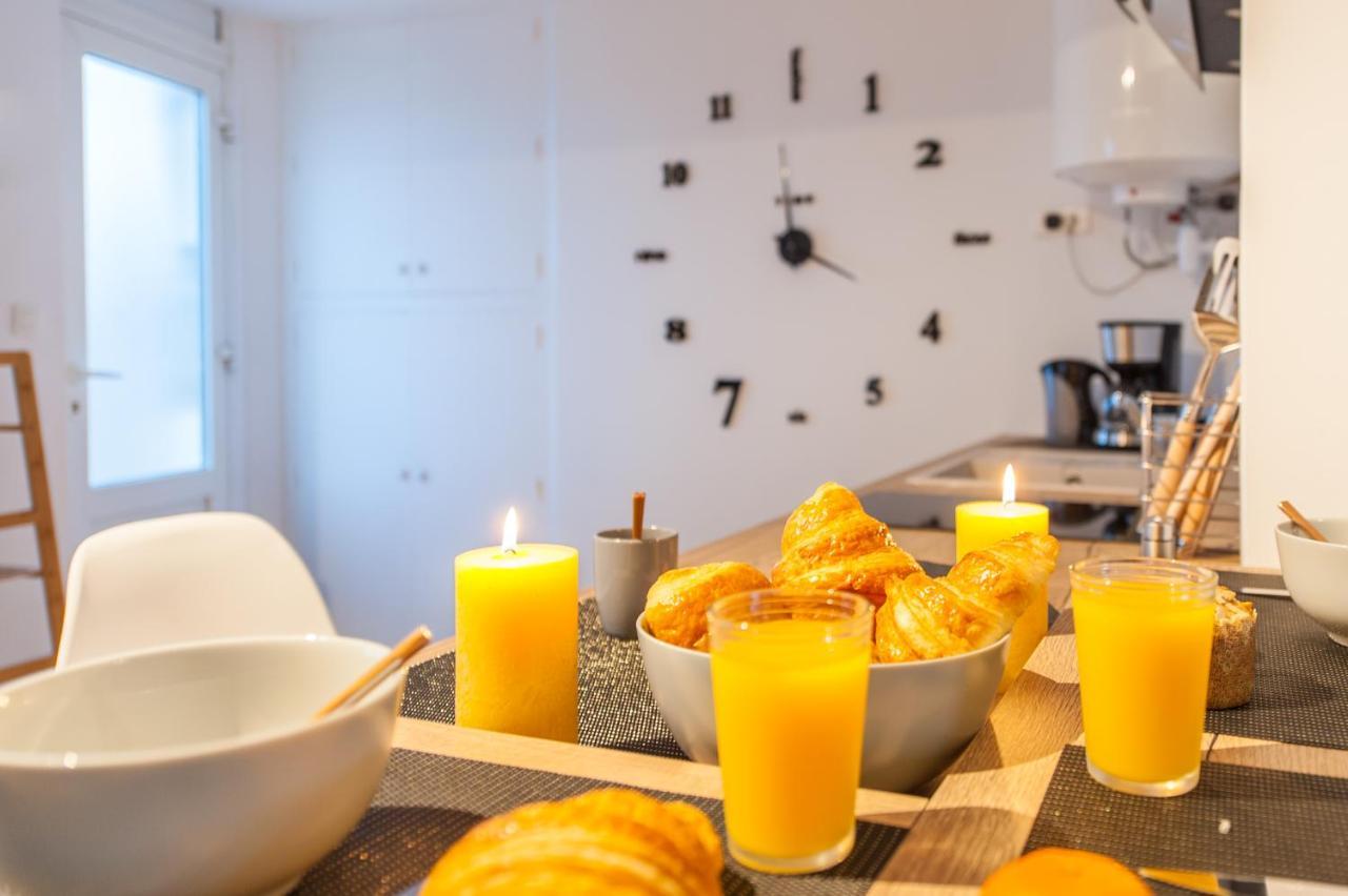 Beautiful Renovated Studio With View- Old Hyères Екстериор снимка